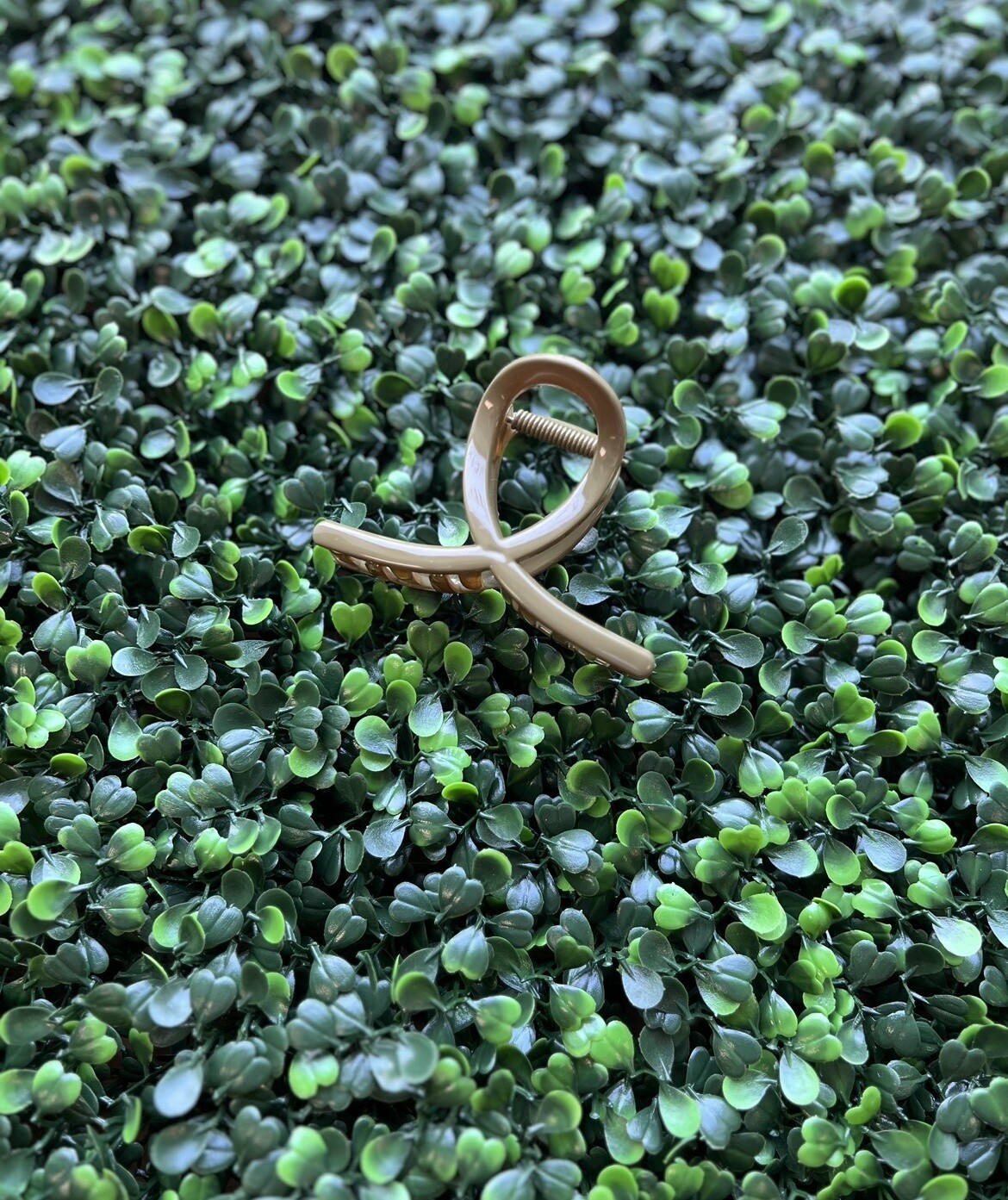 Shiny Pretzel Hair Clip, Colour: Army Green