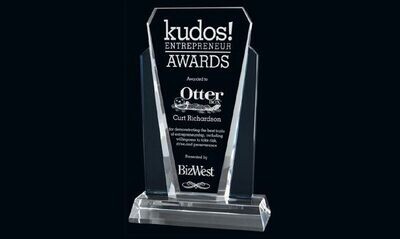 Rockefeller Series Optic Crystal Award: 7"-105906