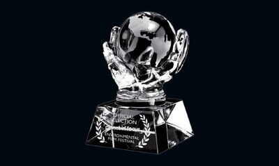 Ambassador Hands with Globe Optic Crystal Award: 5-1/4"-105919