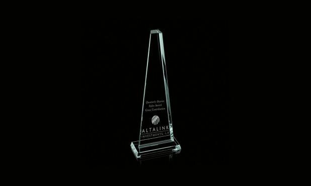 Pinnacle Series Jade Glass Award: 10"-100986