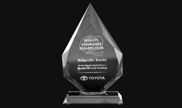 Southampton Series Crystal Award: 4" x 6-5/8"-101152