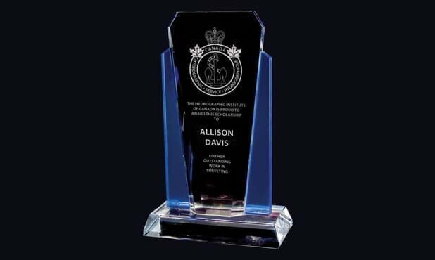 Bethesda Series Glass Award: 7"-102040