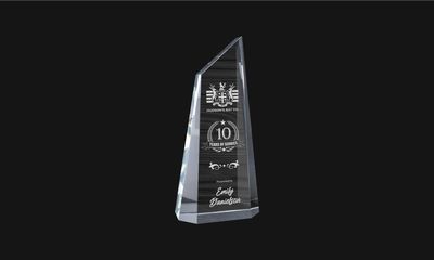 Paramount Series Optic Crystal Award: 10-1/8"-108444