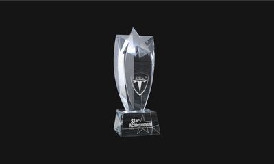 Encore Series Optic Crystal Award: 7-7/8" -108452