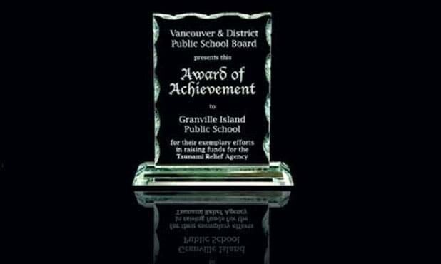 New Winchester Series Jade Glass Award: 5-3/4" x 8-1/2"-108559