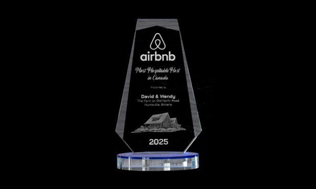 Sutton Series Optic Crystal Award: 8"-108609