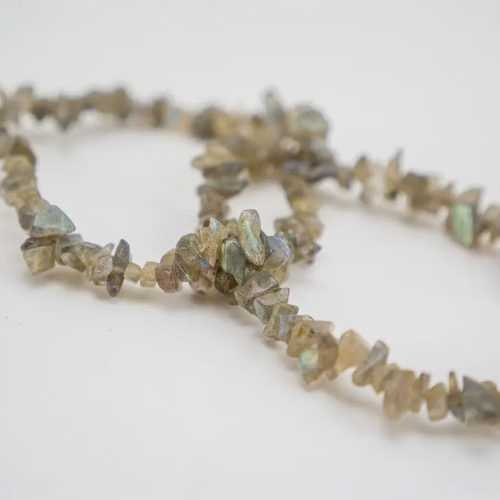 Crystal Chip Bracelet, Material: Labradorite