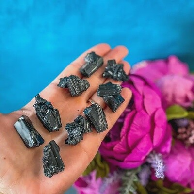 Black tourmaline small pieces