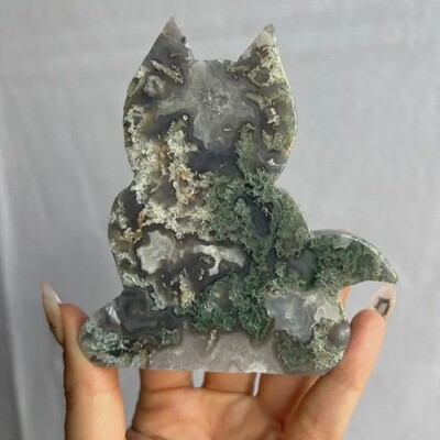 Moss Agate Crystal Cat Carving