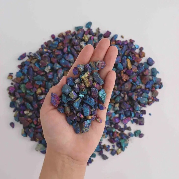 Rough Chalcopyrite Chips (by g)