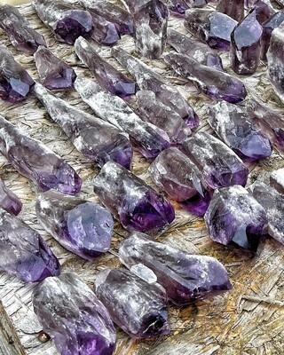Royal Elestial Amethyst Large Root Point (by kg)