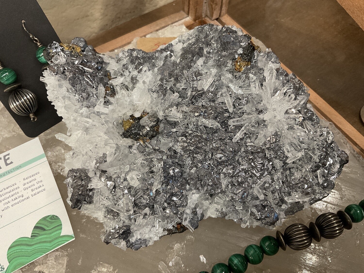 Spinel Galena, quartz, chalcopyrite Specimen