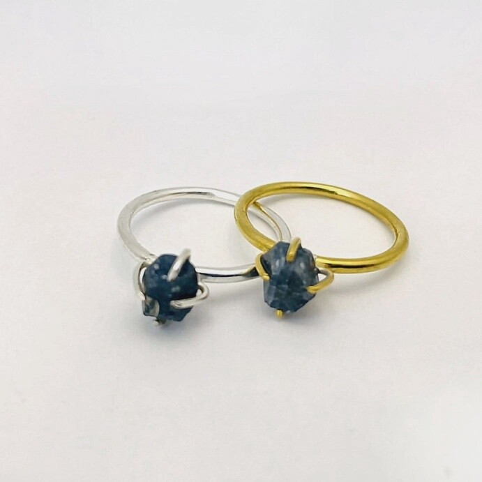 Rough Sapphire Ring | Sterling Silver