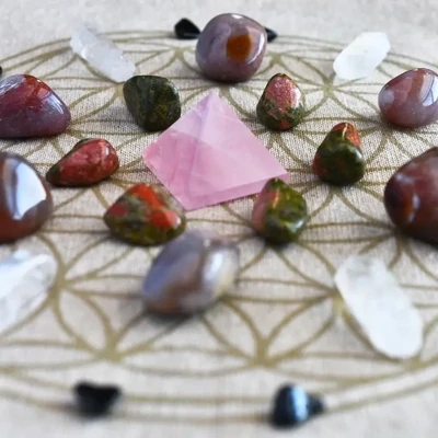 15% off crystals / tumbles for grids