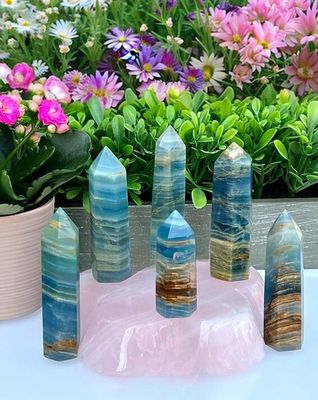Lemurian Aquatine Calcite / Blue Onyx Tower
