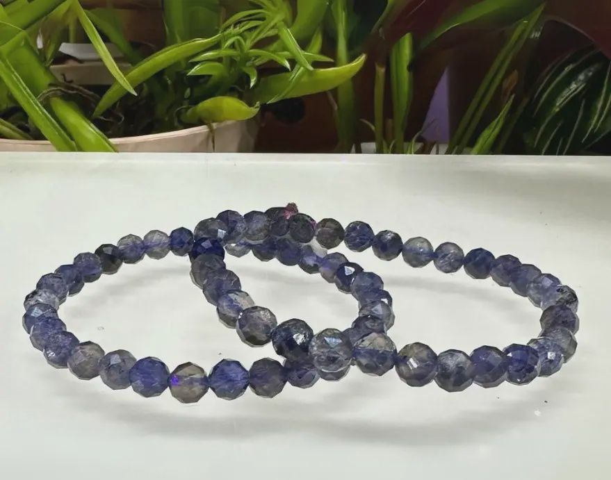 6mm Faceted Iolite Bead Stretch Bracelet