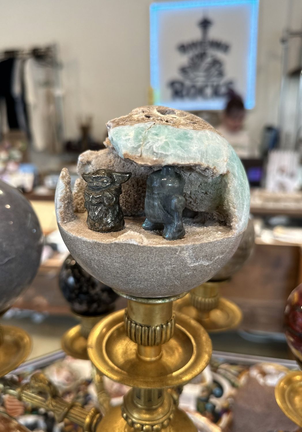Caribbean Calcite Sphere 1.1kg