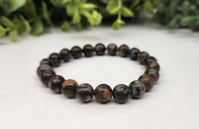 8mm Glaucophane / Que Sera Bead Stretch Bracelet
