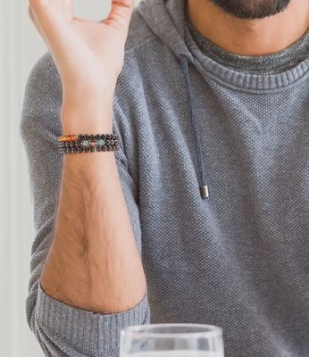 Shungite BALANCE Wrist Mala (Chakra 4)