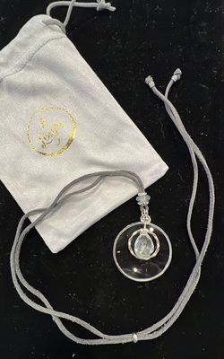 La Loupe Magnifier