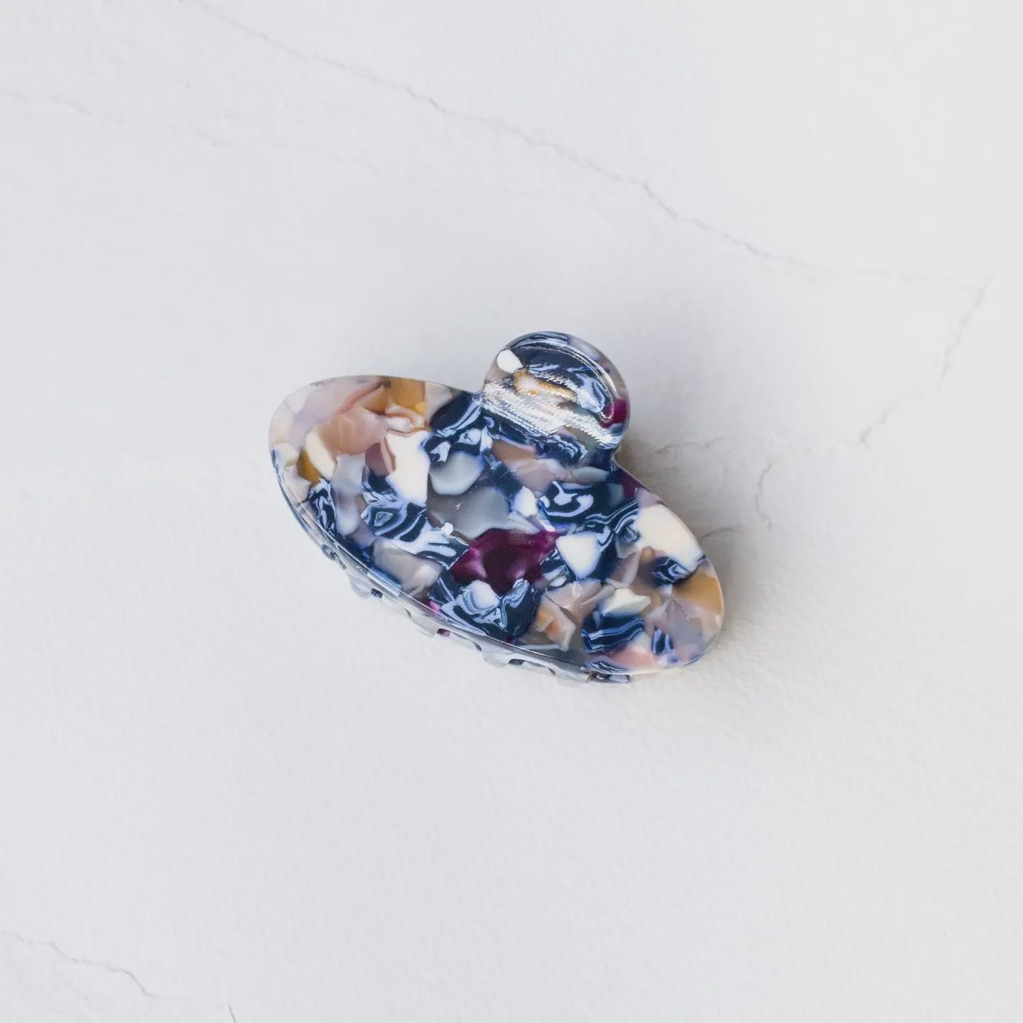 Cellulose Acetate Oval The Rainbow Hair Claw Clip, Type: Blue Moon