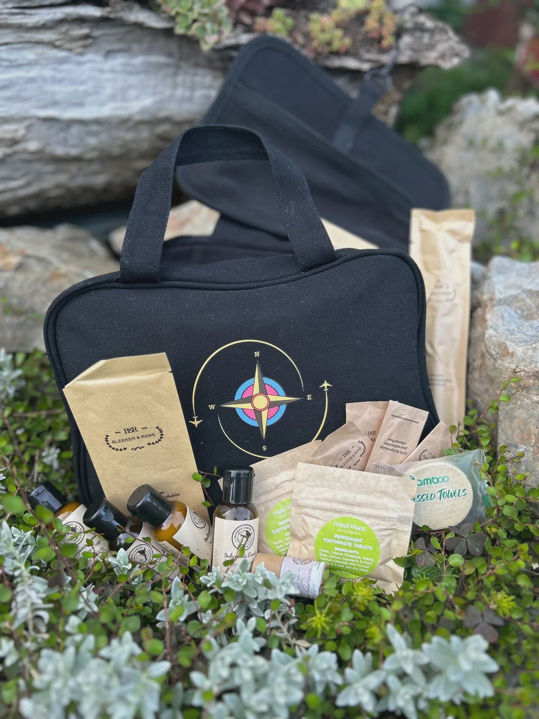LiteNLife Eco-Friendly Travel Kit w Biodegradable Contents