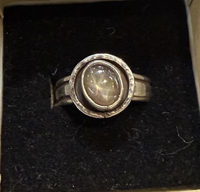 PA Oval Star Ruby in Circle Sterling Ring