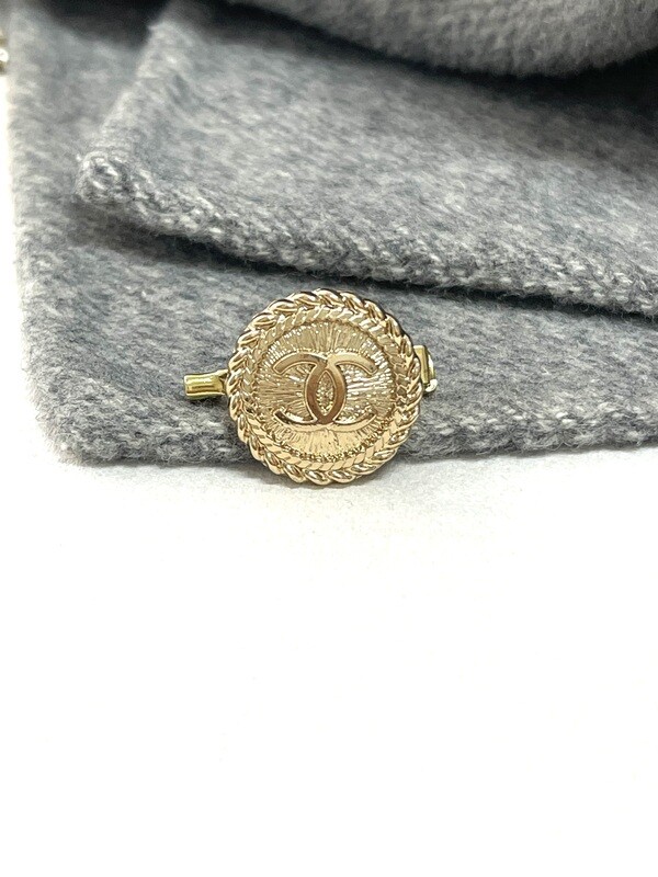 Gold rose reworked small brooch