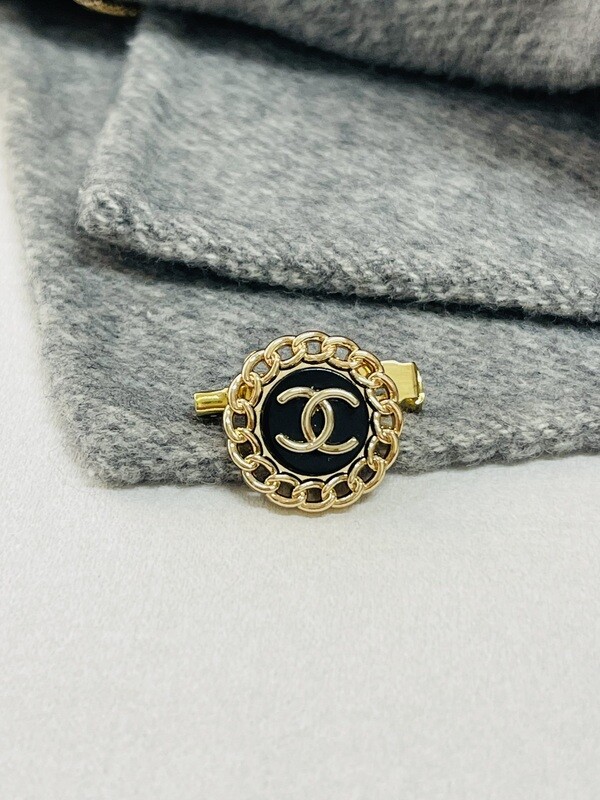 Maison Noir Chain Small Brooch