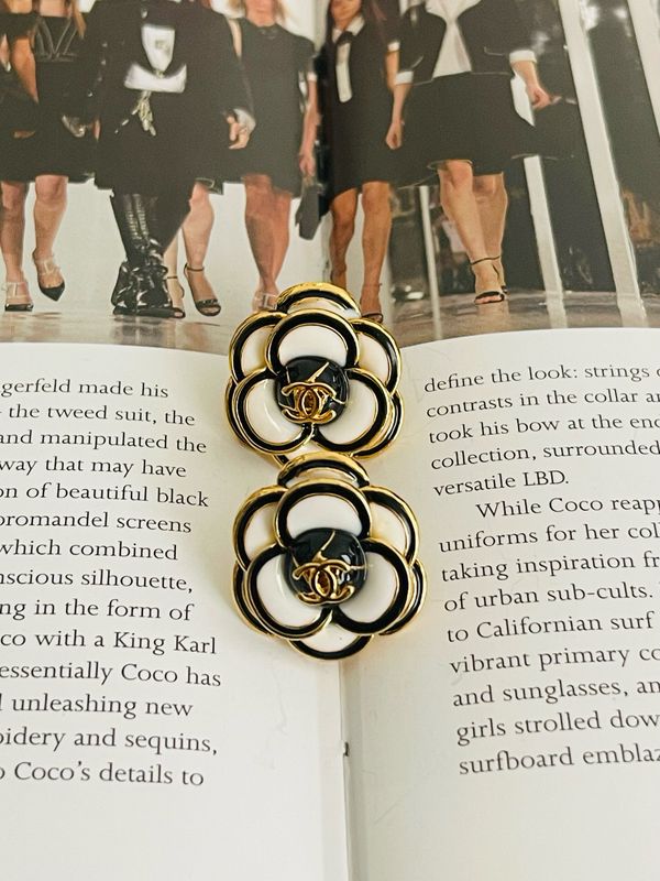 Vintage Camelia Earrings in Black &amp; White with Gold Tone 