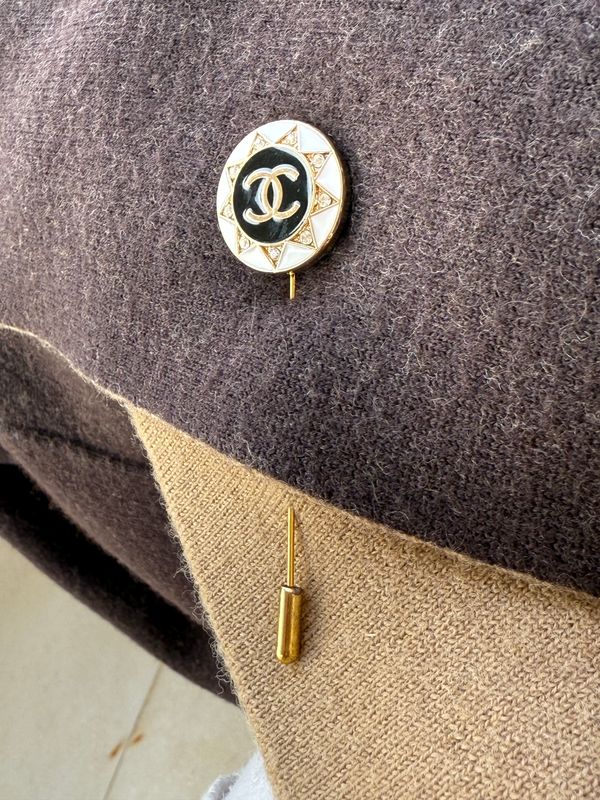 Stylish black and white brooch