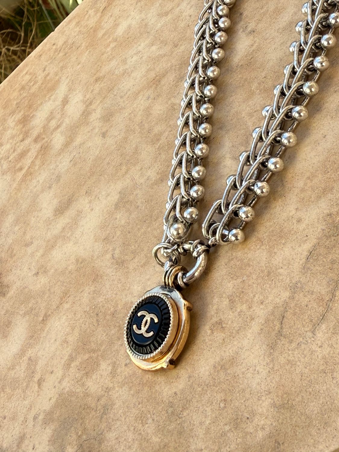Stylish chain necklace with charm