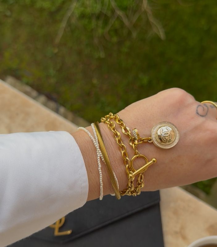 Elegant vintage reworked gold bracelet