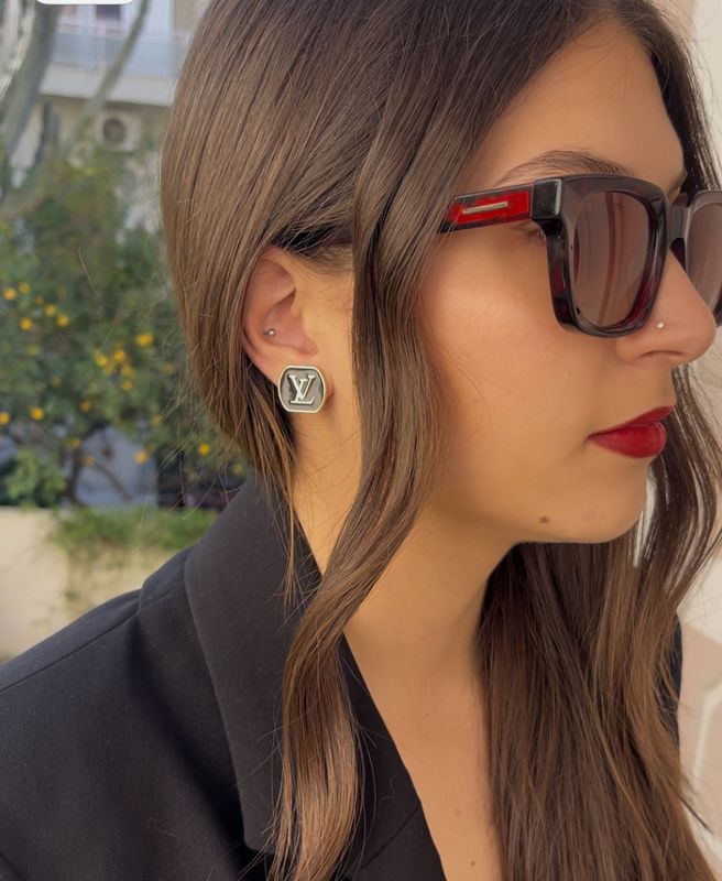 Delicate black and gold tone square earrings