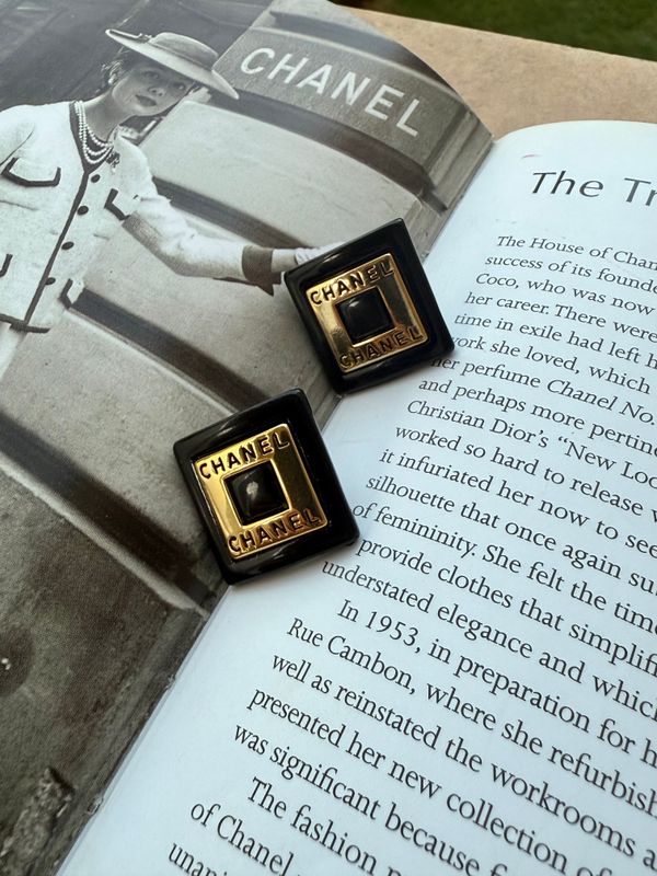 Stylish square black and gold tone earrings
