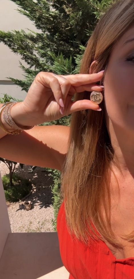 Elegant gold tone button earrings