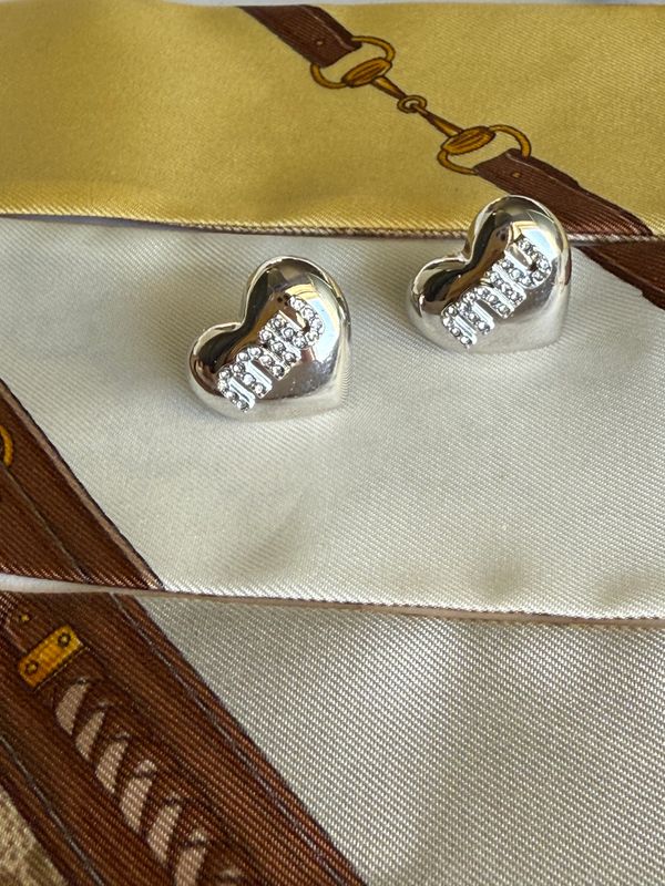 Elegant heart silver tone earrings