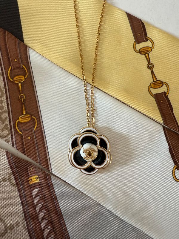 Delicate black Camelia charm necklace