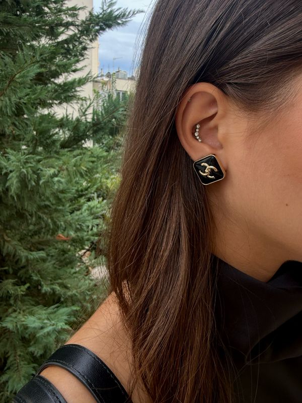 Classy square black and gold tone stud earrings