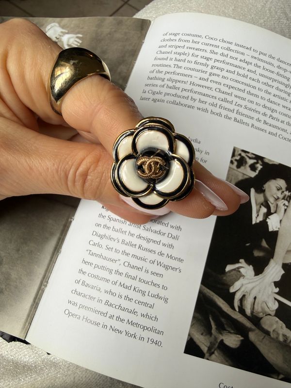 Elegant white Camelia ring