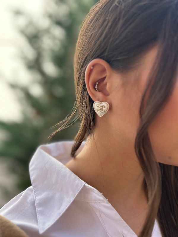 Delicate light gold pearl heart earrings