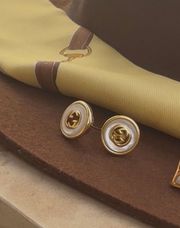 Opaline Vintage Pearl Studs