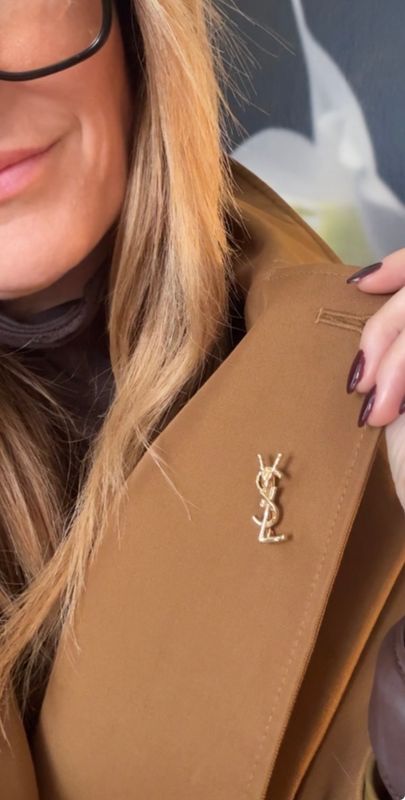 Vintage Monogram Brooch 3cm – Gold Tone