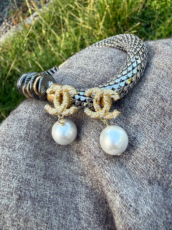 Golden Whisper Pearl Drop