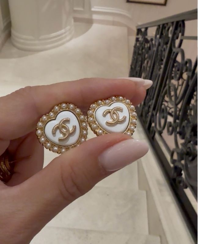 Ivory Heart Heritage Earrings