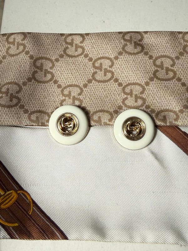 Chic Vintage Ivory Enamel Button Earrings