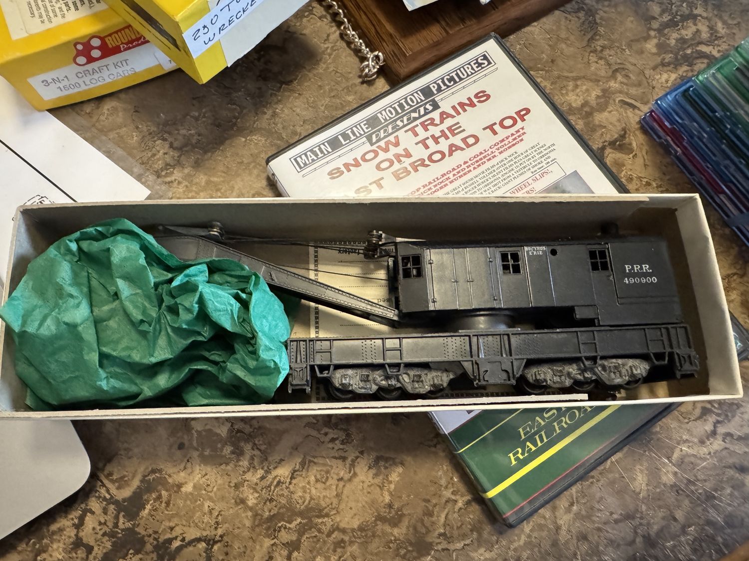 HO Scale - Athearn Pennsylvania Railroad Wrecker
