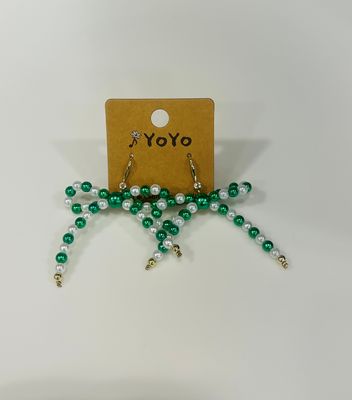 Green &amp; White Pearl Ribbon Earrings