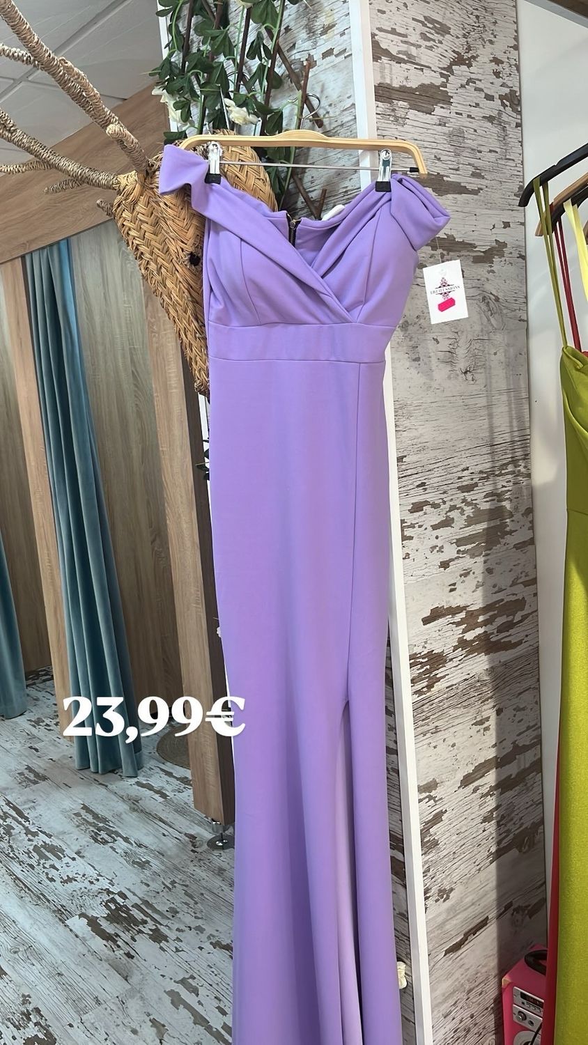 Vestido lila palabra de honor