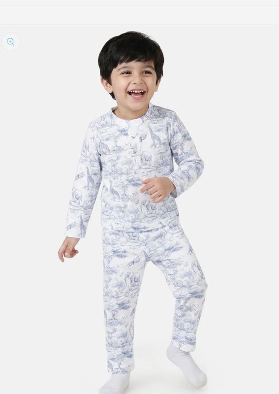SALE Mommies and babies 2 pc pyjama set SALE Mommies and babies 2 pc pyjama set